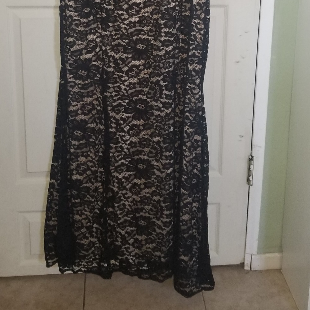 Unique Vintage black lace formal dress - Picture 2 of 3